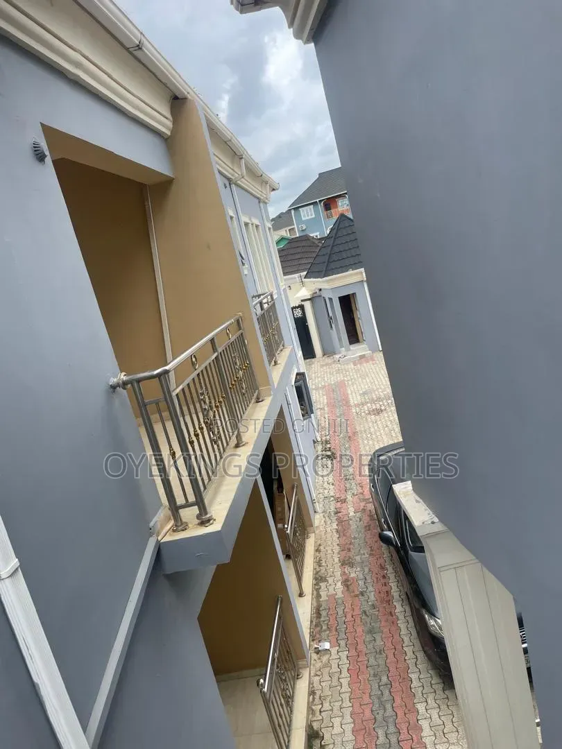 2bdrm Duplex in Akala Estate, Oluyole for rent in Oluyole