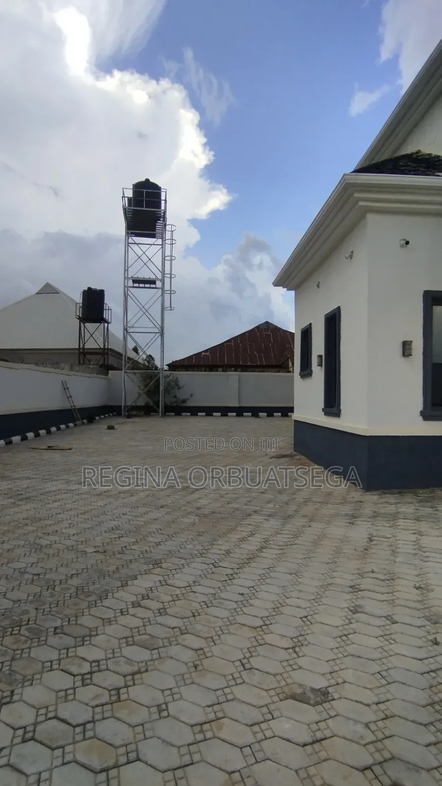 5bdrm Duplex in Jos for sale in Jos