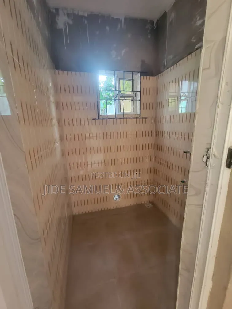 1bdrm Apartment in Ayobo for rent in Ayobo