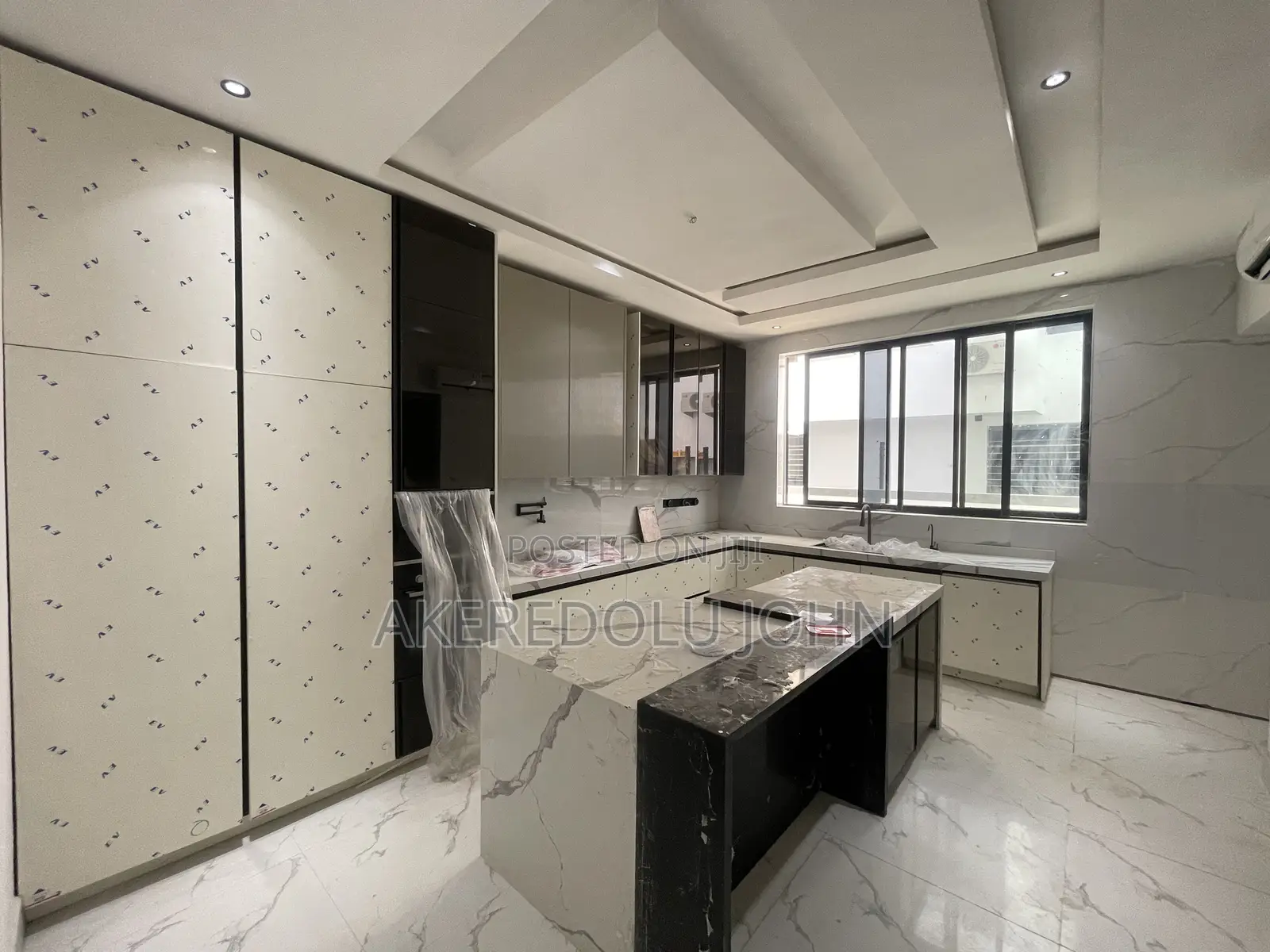 5bdrm Duplex in Katampe Extension for sale in Katampe Extension
