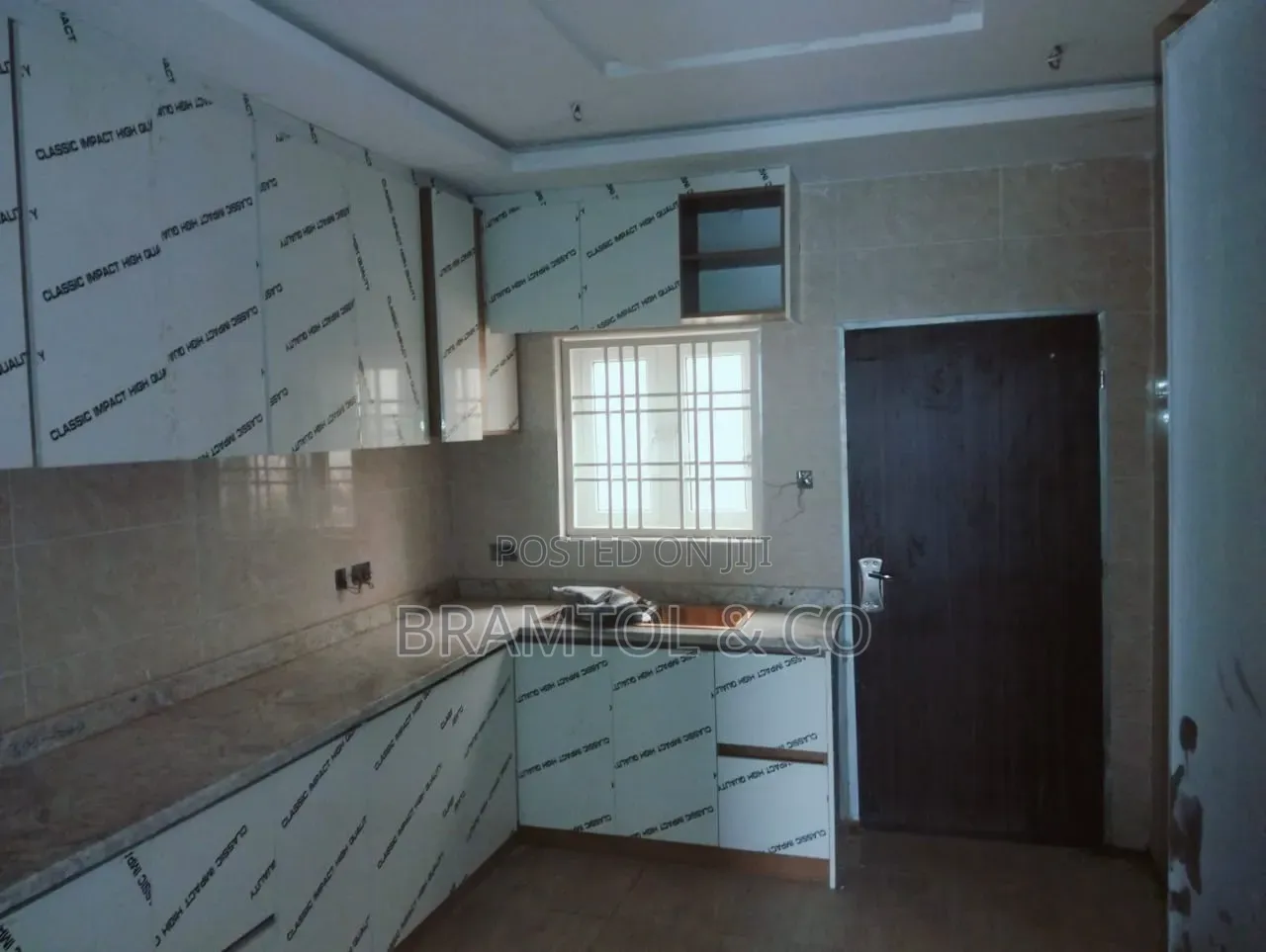 4bdrm Townhouse / Terrace in Brains And Hammers, Life Camp for rent in Life Camp