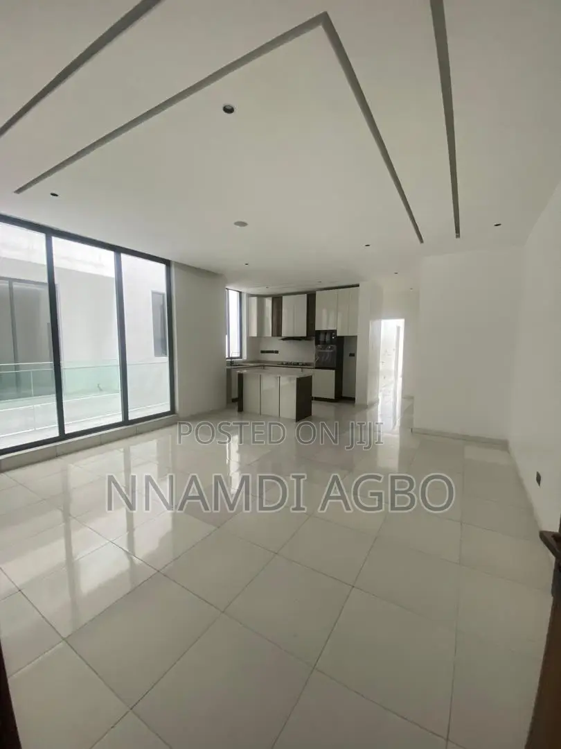 2bdrm Apartment in Lekki Phase 1 for rent in Lekki Phase 1