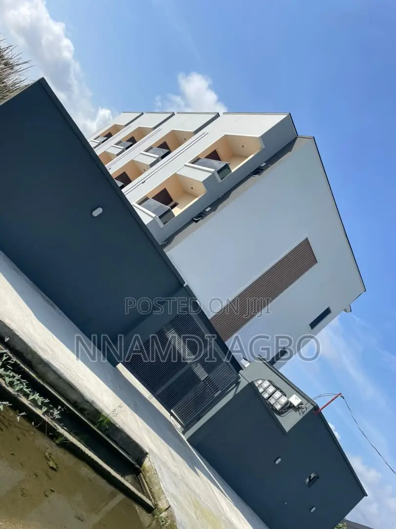4bdrm Duplex in Abraham Adesanya Estate for rent in Abraham Adesanya Estate