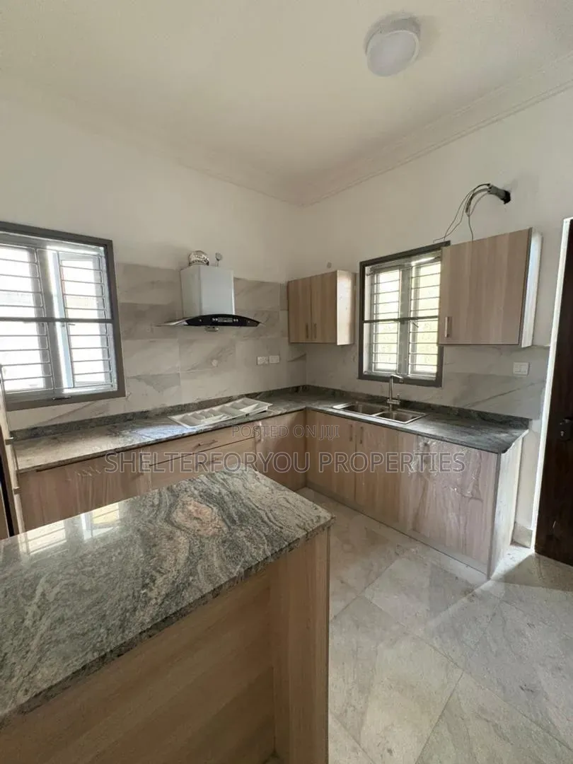 4bdrm Duplex in Victoria Island Extension for rent in Victoria Island Extension