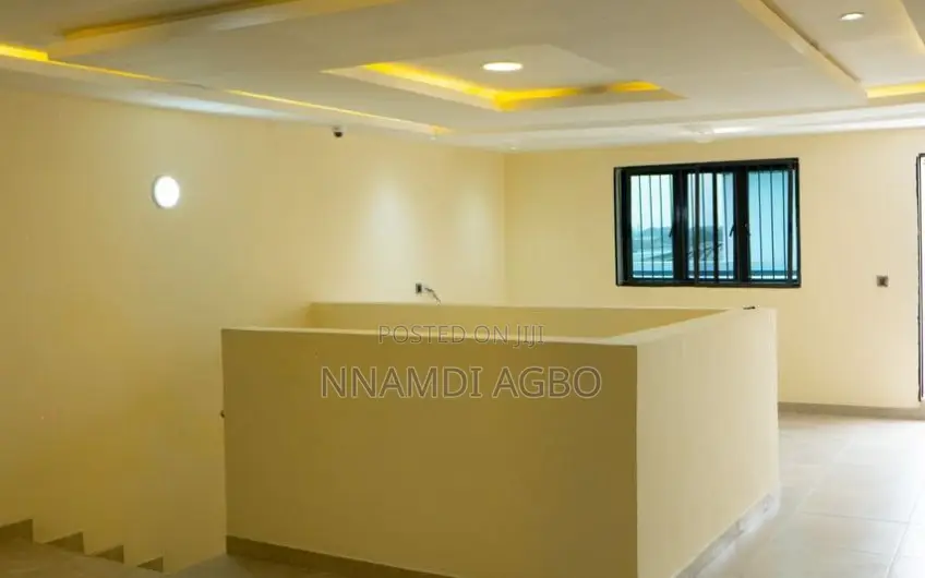4bdrm Duplex in Off Lekki-Epe Expressway for sale in Off Lekki-Epe Expressway