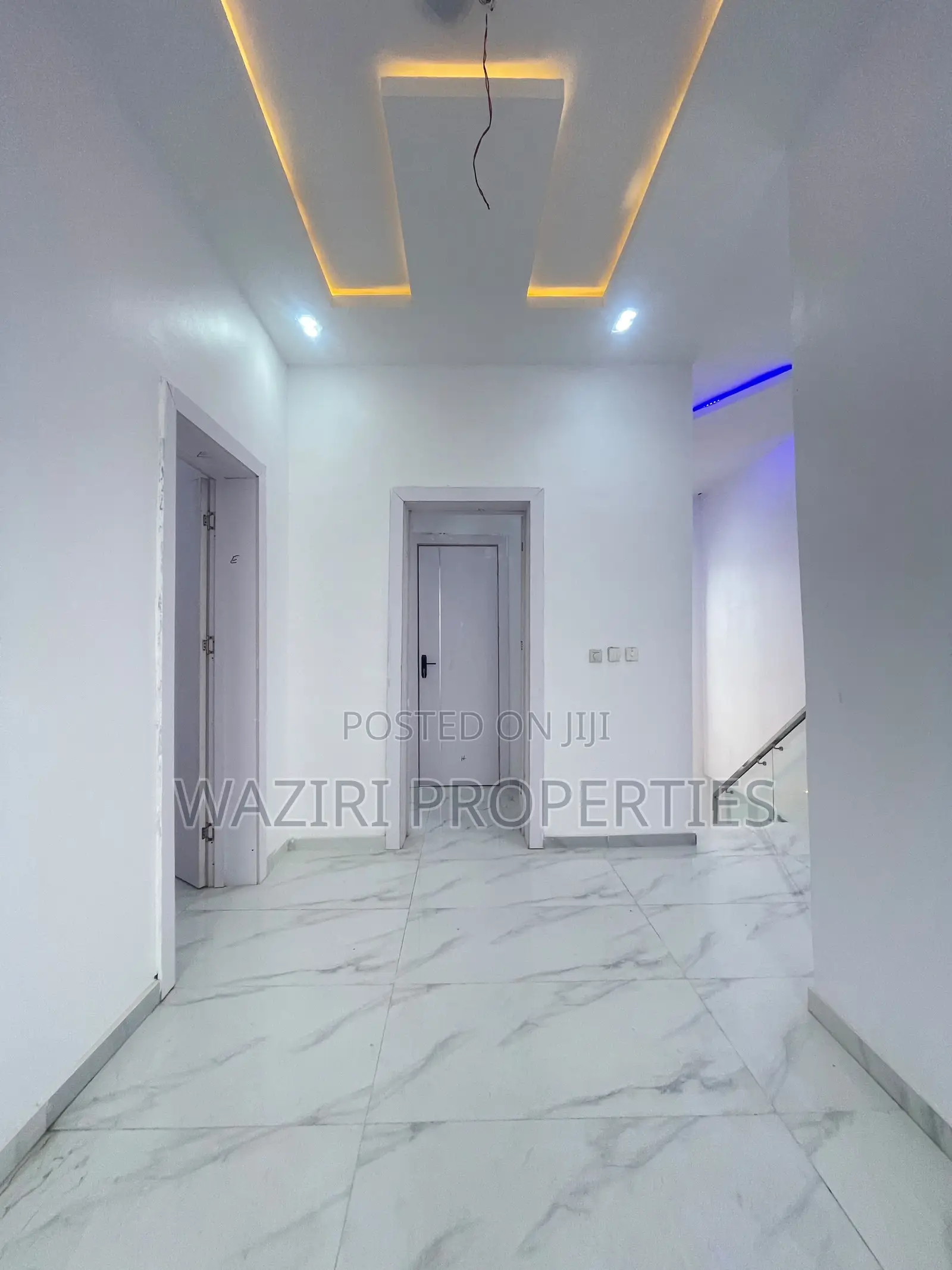 4bdrm Duplex in Chevron for sale in Chevron