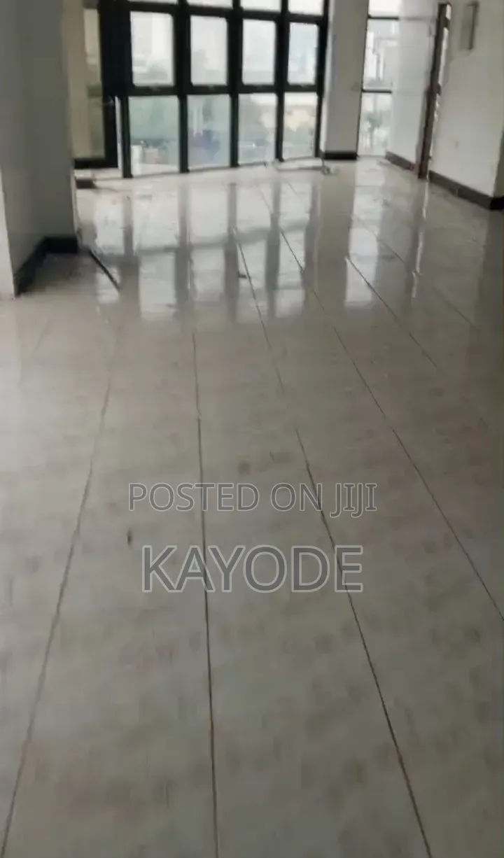 75sqm and 135sqm Office Space in Ademola Adetokunbo