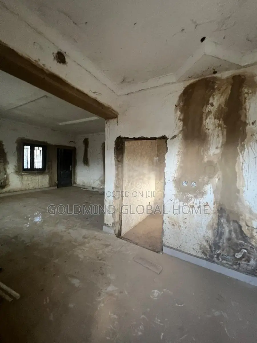 3bdrm Bungalow in Lugbe District. for sale in Sabon Lugbe