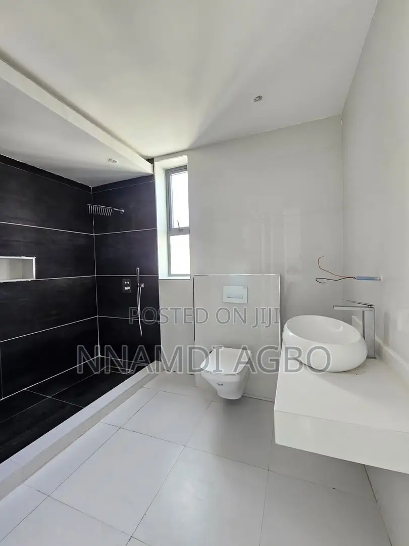 3bdrm Apartment in Ikate for sale in Ikate