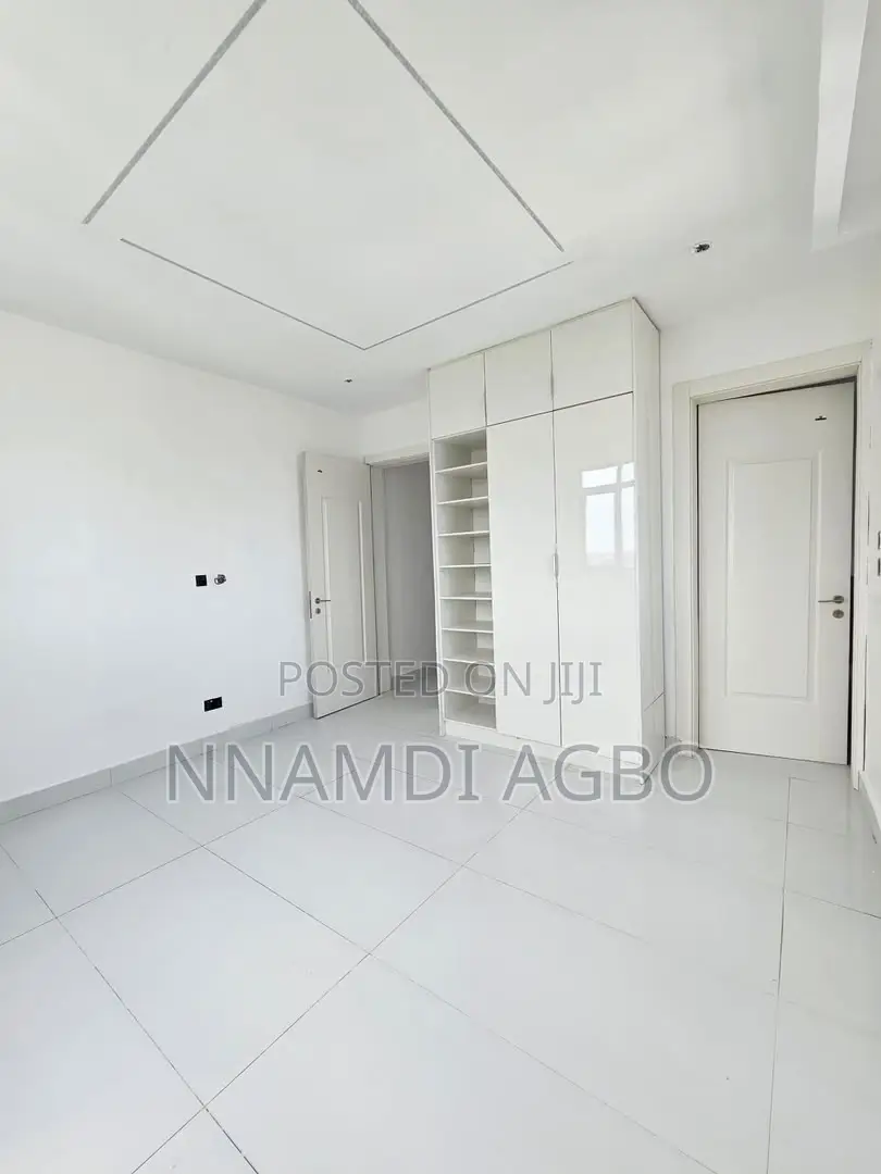 3bdrm Apartment in Ikate for sale in Ikate