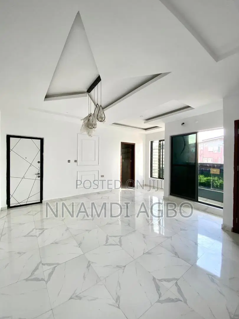 2bdrm Apartment in Ikate for sale in Ikate