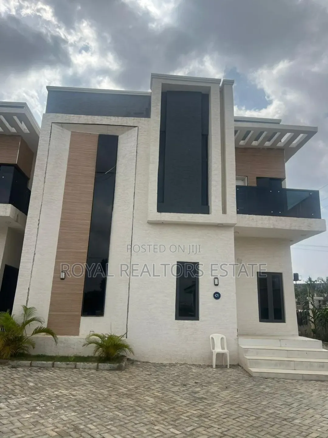 4bdrm Townhouse/Terrace in By Brickhall School, Kaura for sale in Kaura