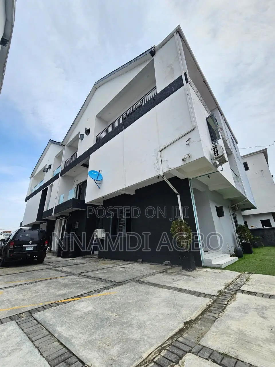 3bdrm Duplex in Ikate for sale in Ikate