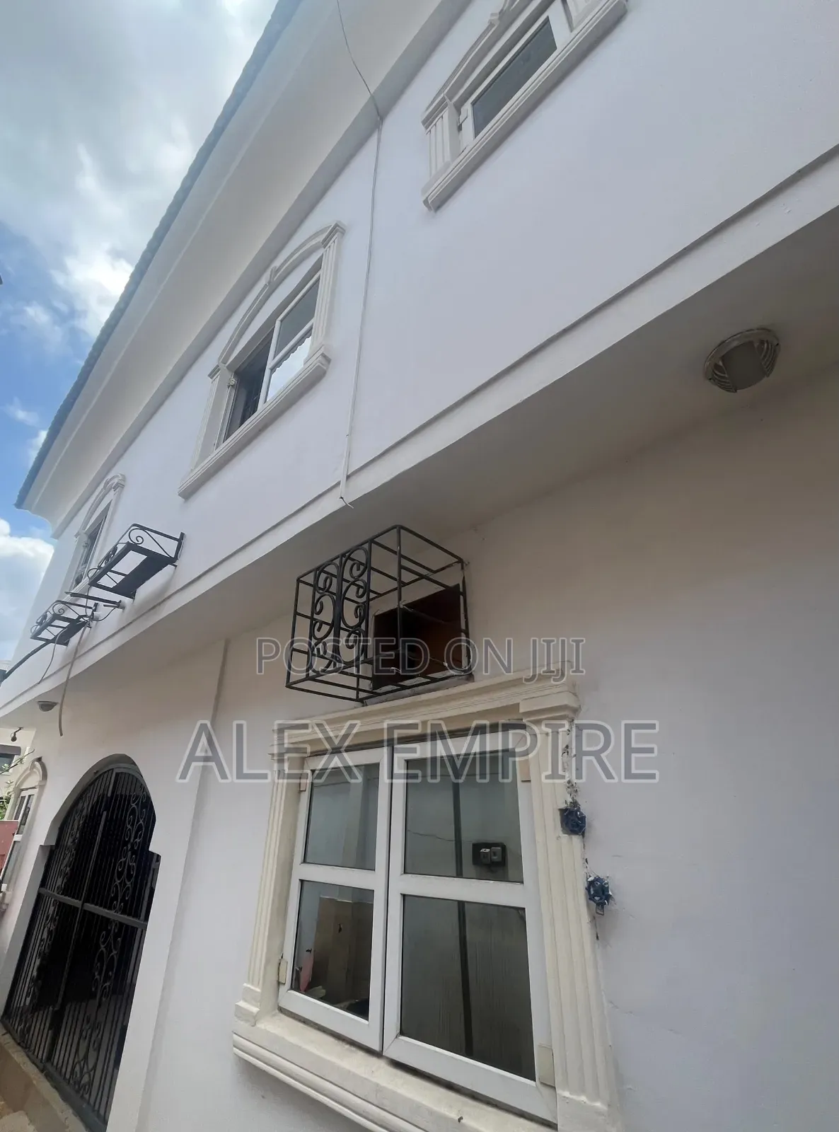 6bdrm Duplex in Festac for sale in Festac