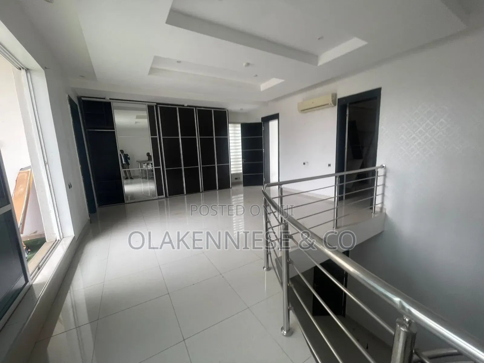 5bdrm Duplex in Banana Island for rent in Banana Island