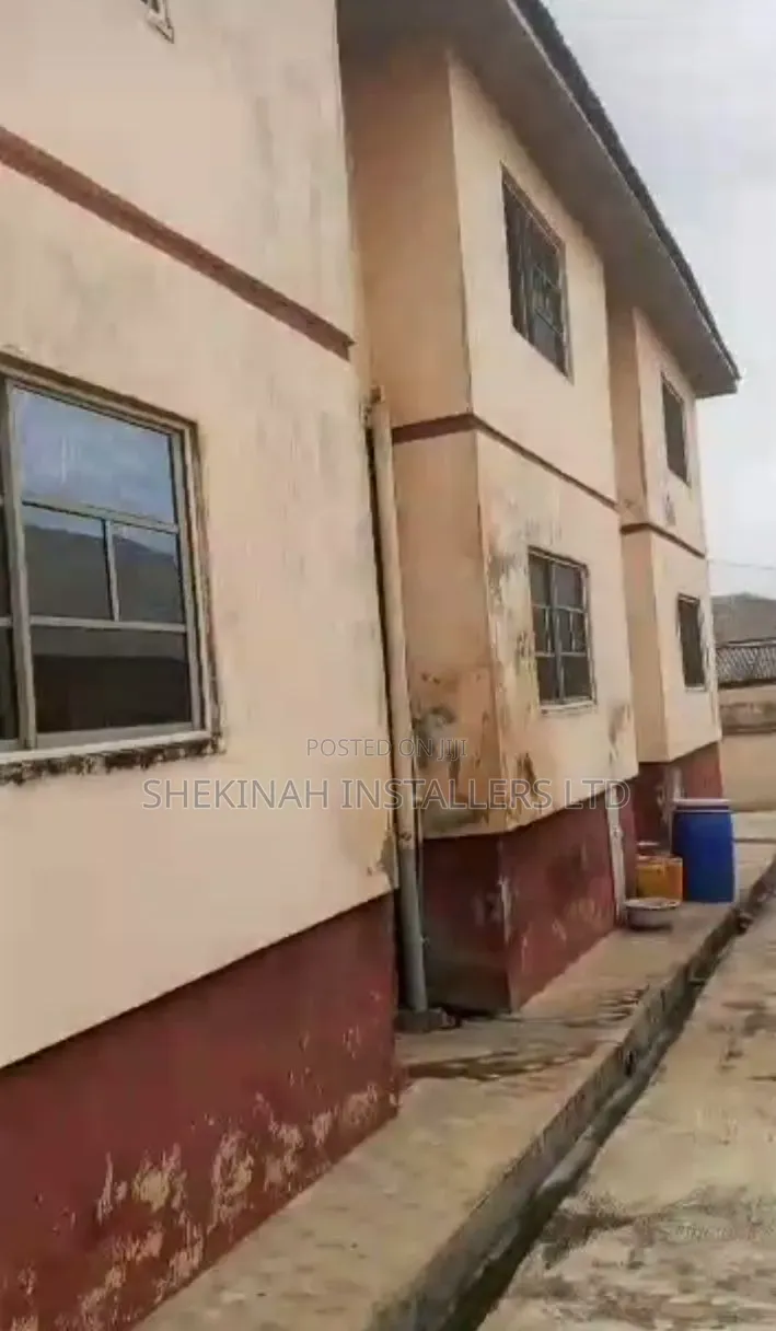 9bdrm Block of Flats in Iwo Road Academy, Ibadan for sale in Ibadan