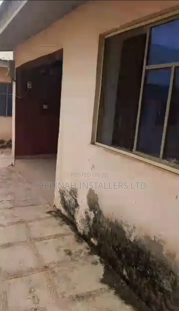 9bdrm Block of Flats in Iwo Road Academy, Ibadan for sale in Ibadan