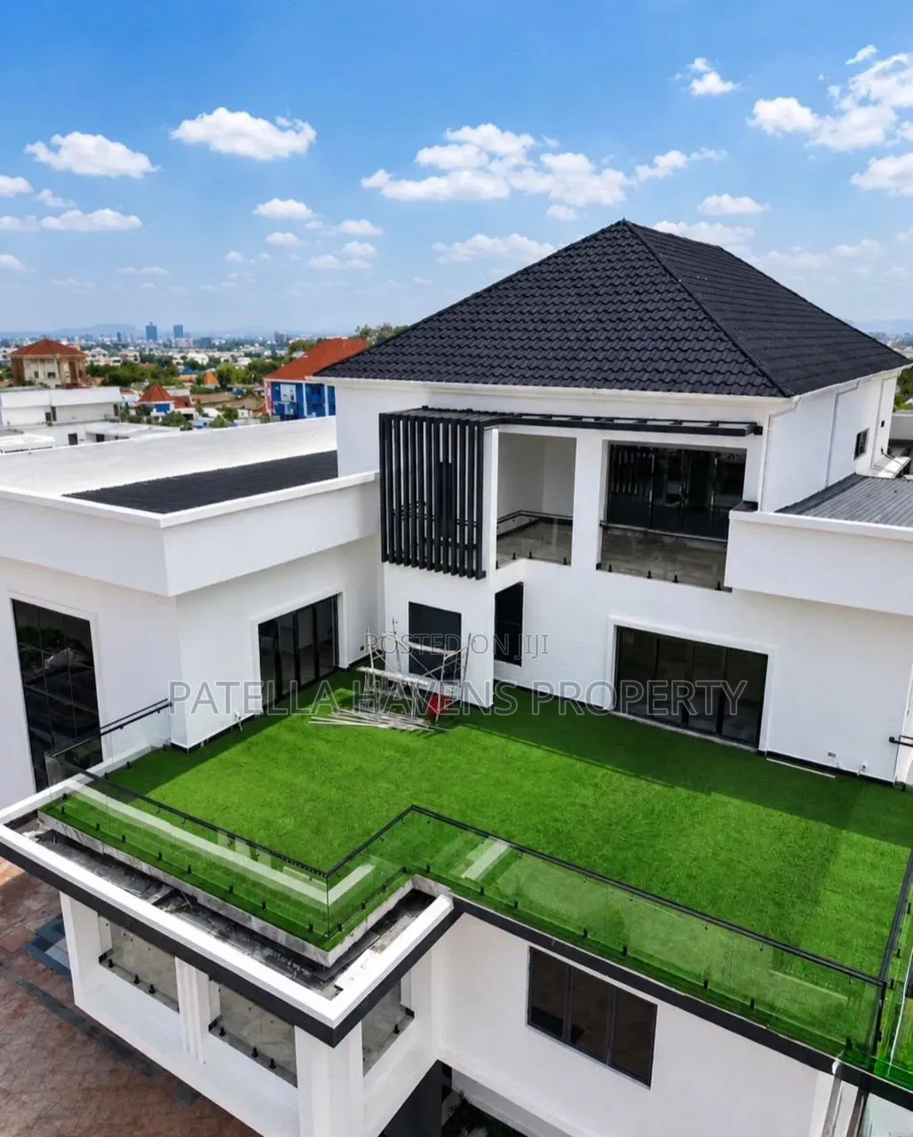 9bdrm Duplex in Guzape District for sale in Guzape District
