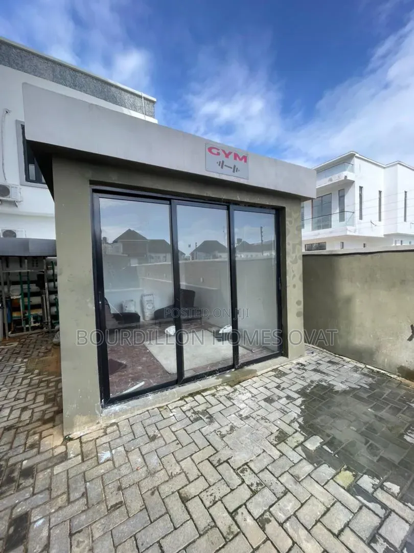 1bdrm Apartment in Ikota Lekki Lagos for sale in Ikota