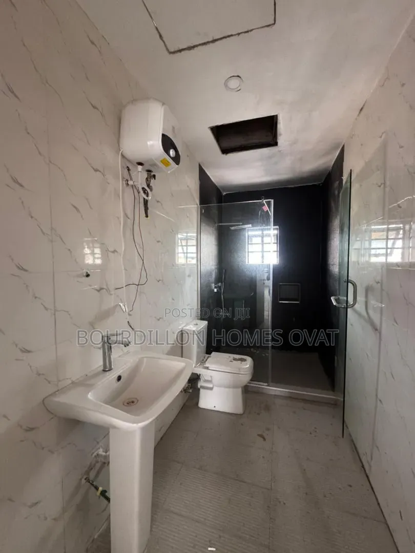 2bdrm Apartment in Ikate Lekki Lagos for rent in Ikate
