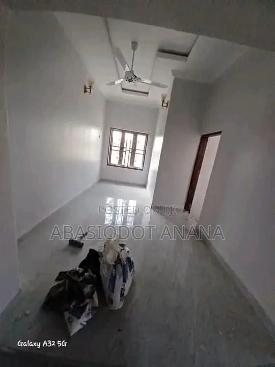 2bdrm Apartment in Ekom Iman, Uyo for rent in Uyo