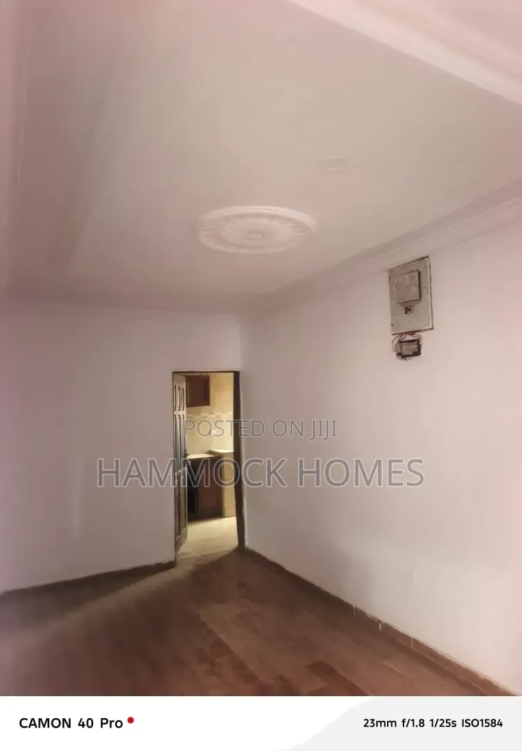 3bdrm Block of Flats in Okebadan Estate., Akobo for rent in Akobo