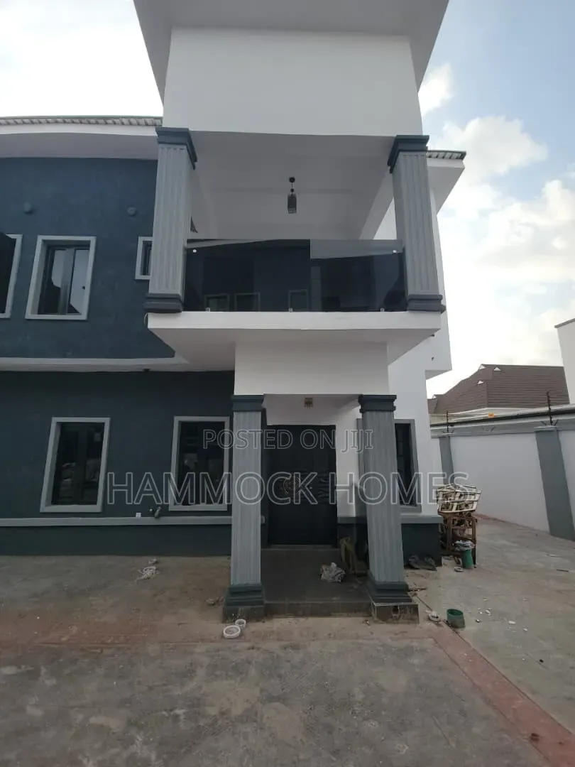 3bdrm Duplex in Kolapo Ishola Gra, Akobo for rent in Akobo