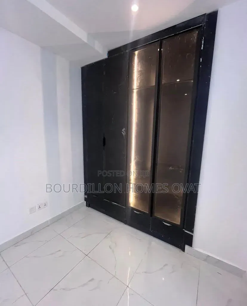 1bdrm Apartment in Freedomway Lekki for sale in Lekki Phase 1