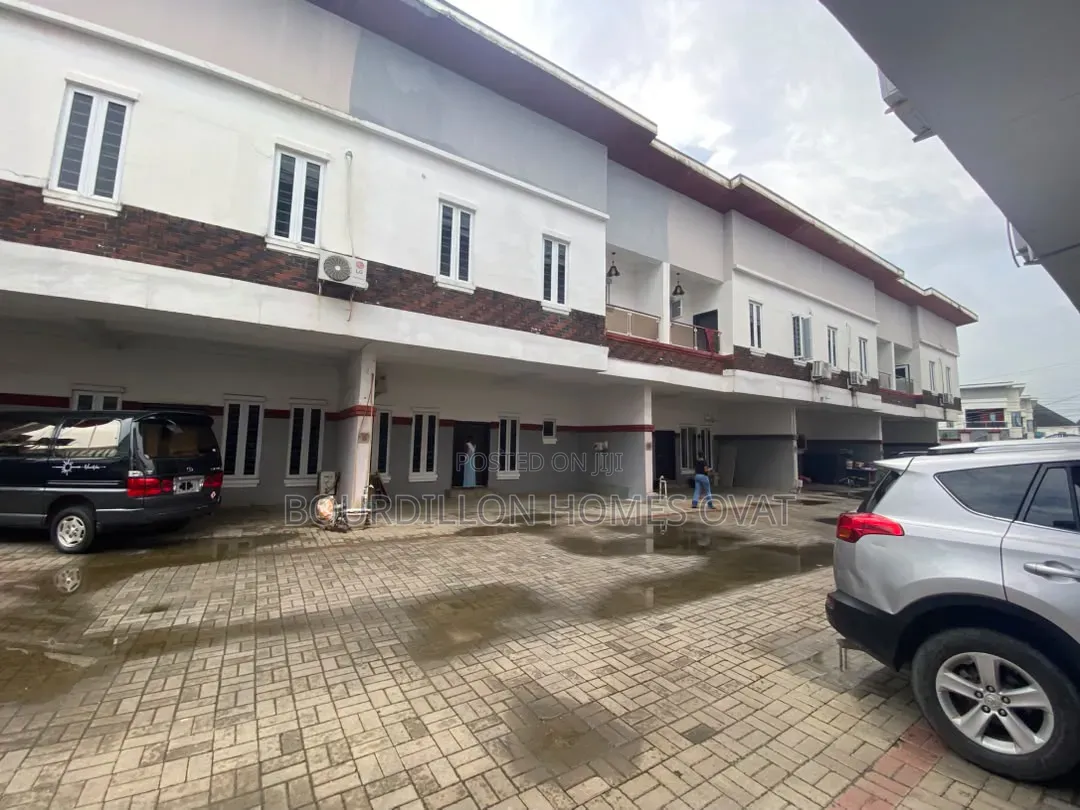 4bdrm Duplex in Orchid Lekki Lagos for rent in Lekki Expressway