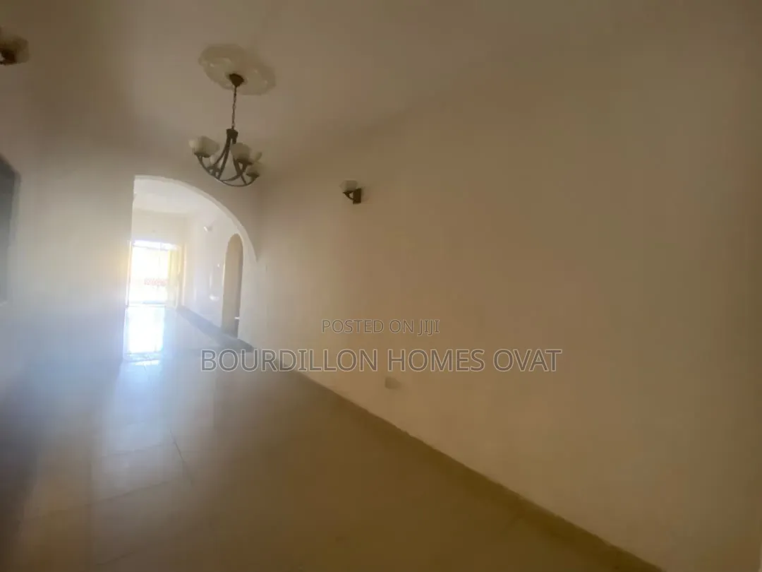 3bdrm Apartment in Lekki Phase 1 for rent in Lekki Phase 1
