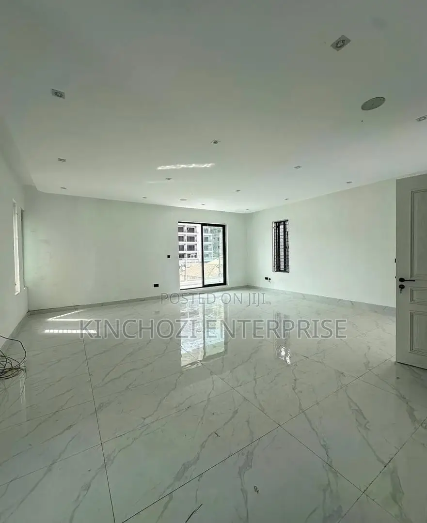 3bdrm Duplex in Apo Abuja, Zone B for rent in Zone B
