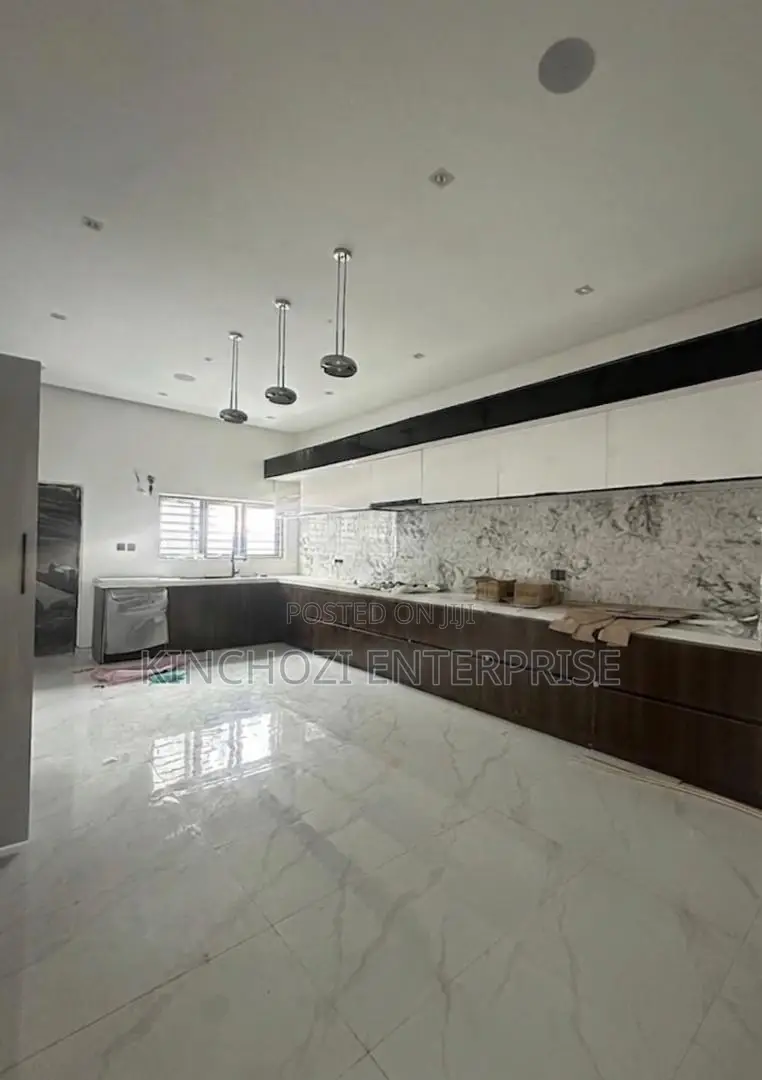 3bdrm Duplex in Apo Abuja, Zone B for rent in Zone B