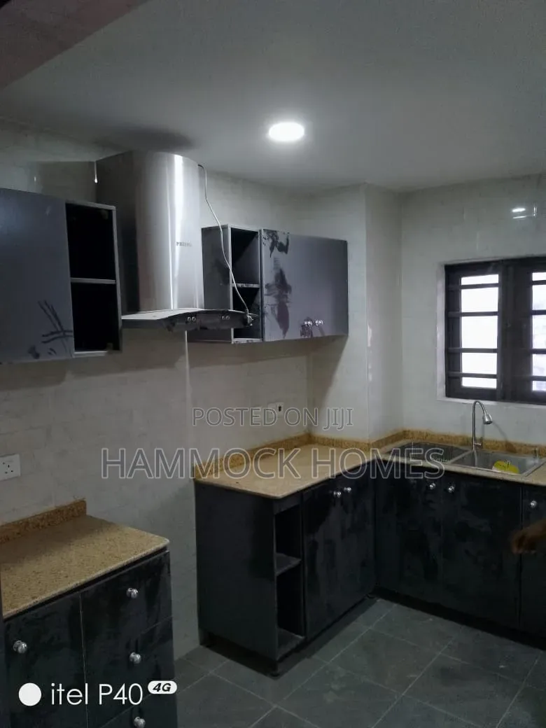 3bdrm Block of Flats in Dejo Oyelese Estate, Old Bodija for rent in Old Bodija