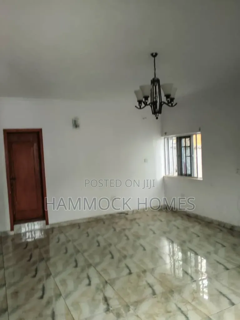 3bdrm Duplex in Onireke Gra, Jericho for rent in Jericho