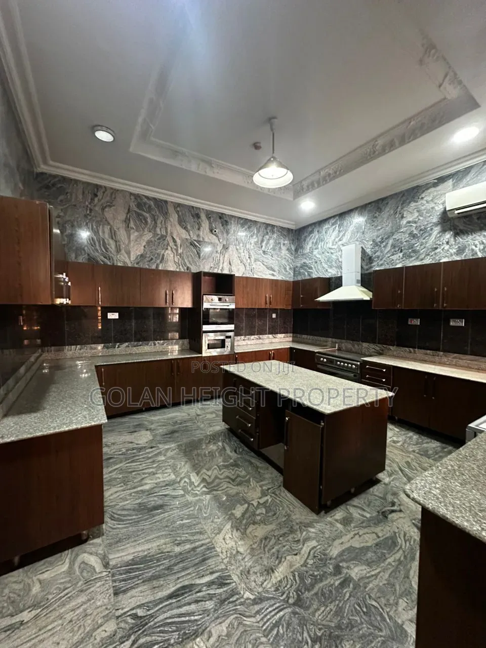 4bdrm Townhouse / Terrace in Diplomatic Zone City, Katampe Extension in Katampe Extension