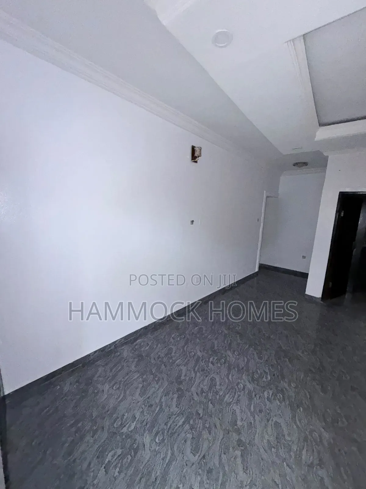 3bdrm Block of Flats in Ikolaba Gra, Bodija for rent in Bodija