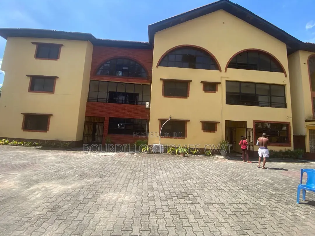 2bdrm Apartment in Lekki Phase 1 for rent in Lekki Phase 1