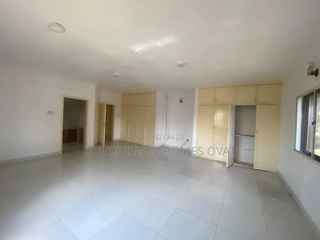 2bdrm Apartment in Lekki Phase 1 for rent in Lekki Phase 1