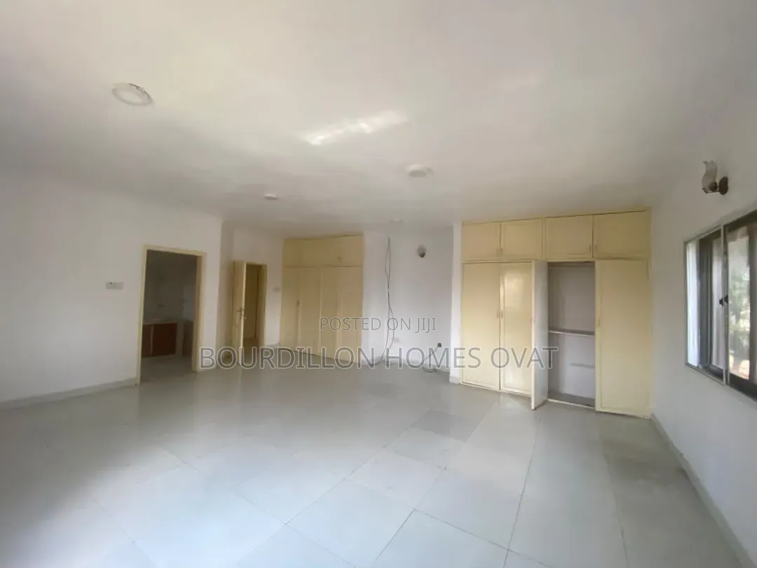 2bdrm Apartment in Lekki Phase 1 for rent in Lekki Phase 1
