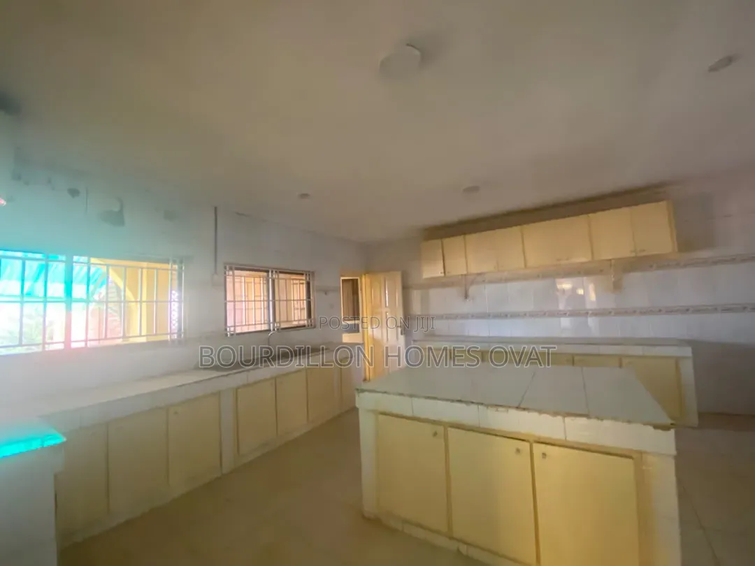 2bdrm Apartment in Lekki Phase 1 for rent in Lekki Phase 1