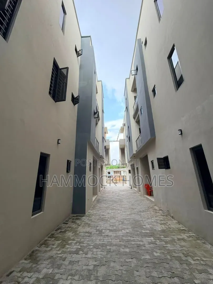 2bdrm Block of Flats in Awosika, Old Bodija for sale in Old Bodija