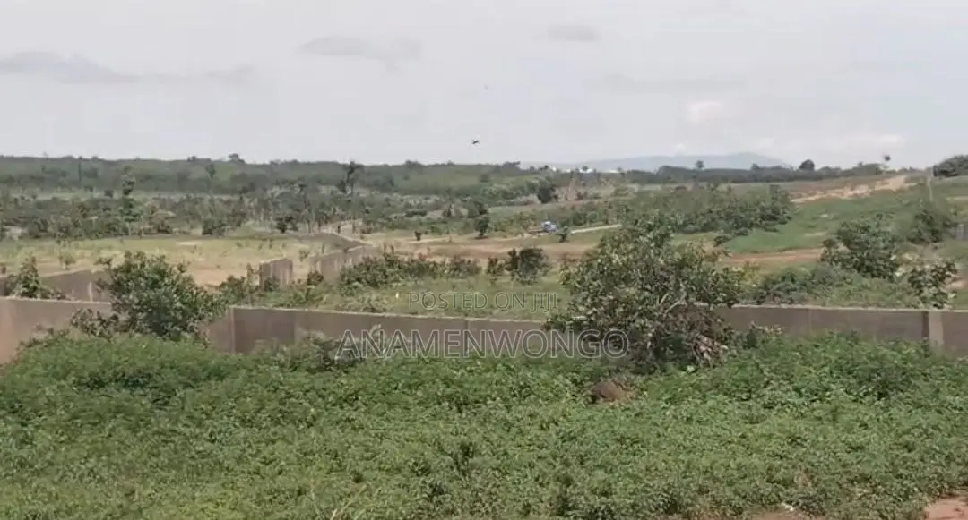 Distress Sale 350sqm Guzape 2 Fcda Approve Lands | Fast Roi in Guzape District