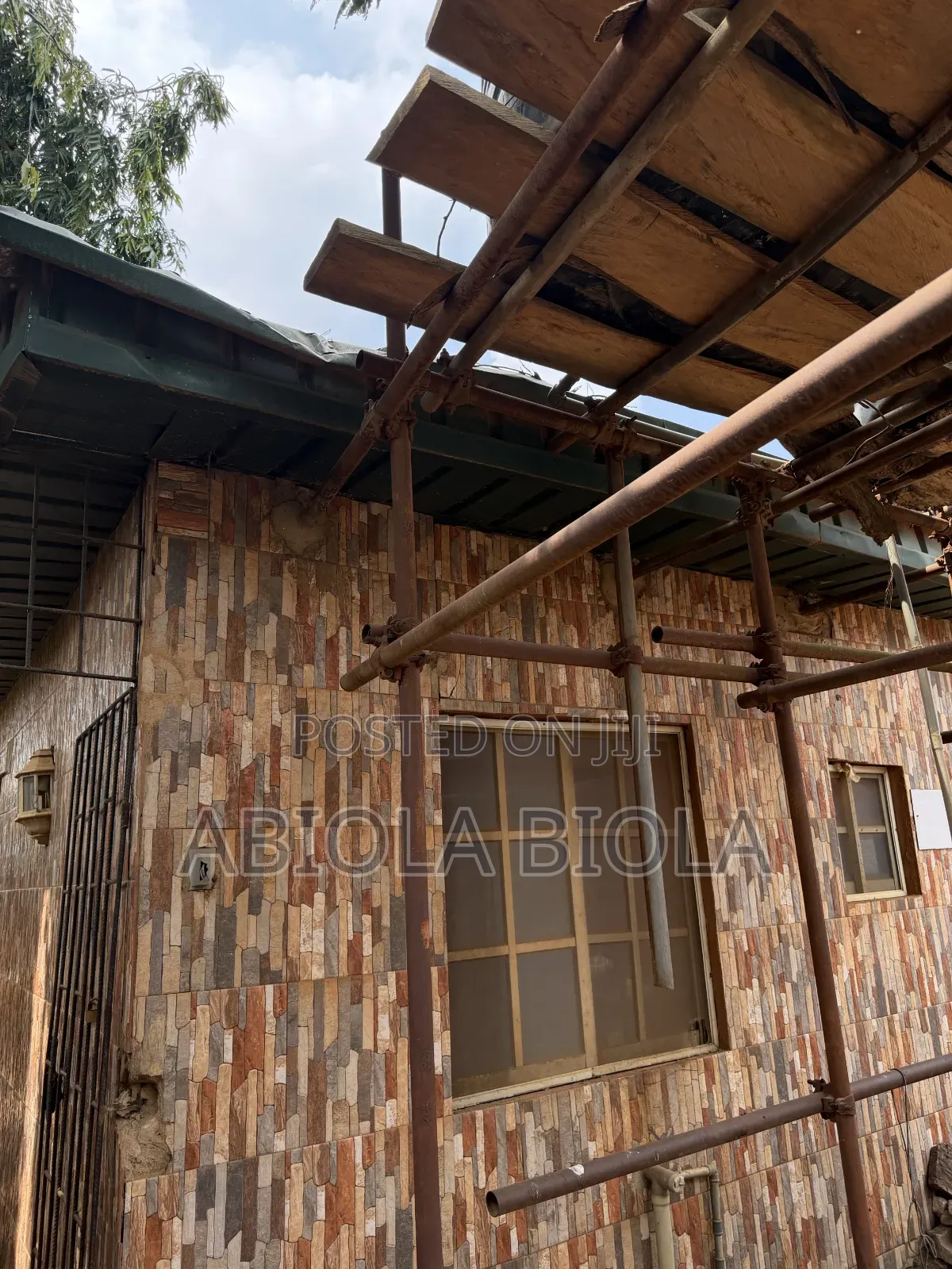 10bdrm Apartment in Ikorodu for sale in Ikorodu