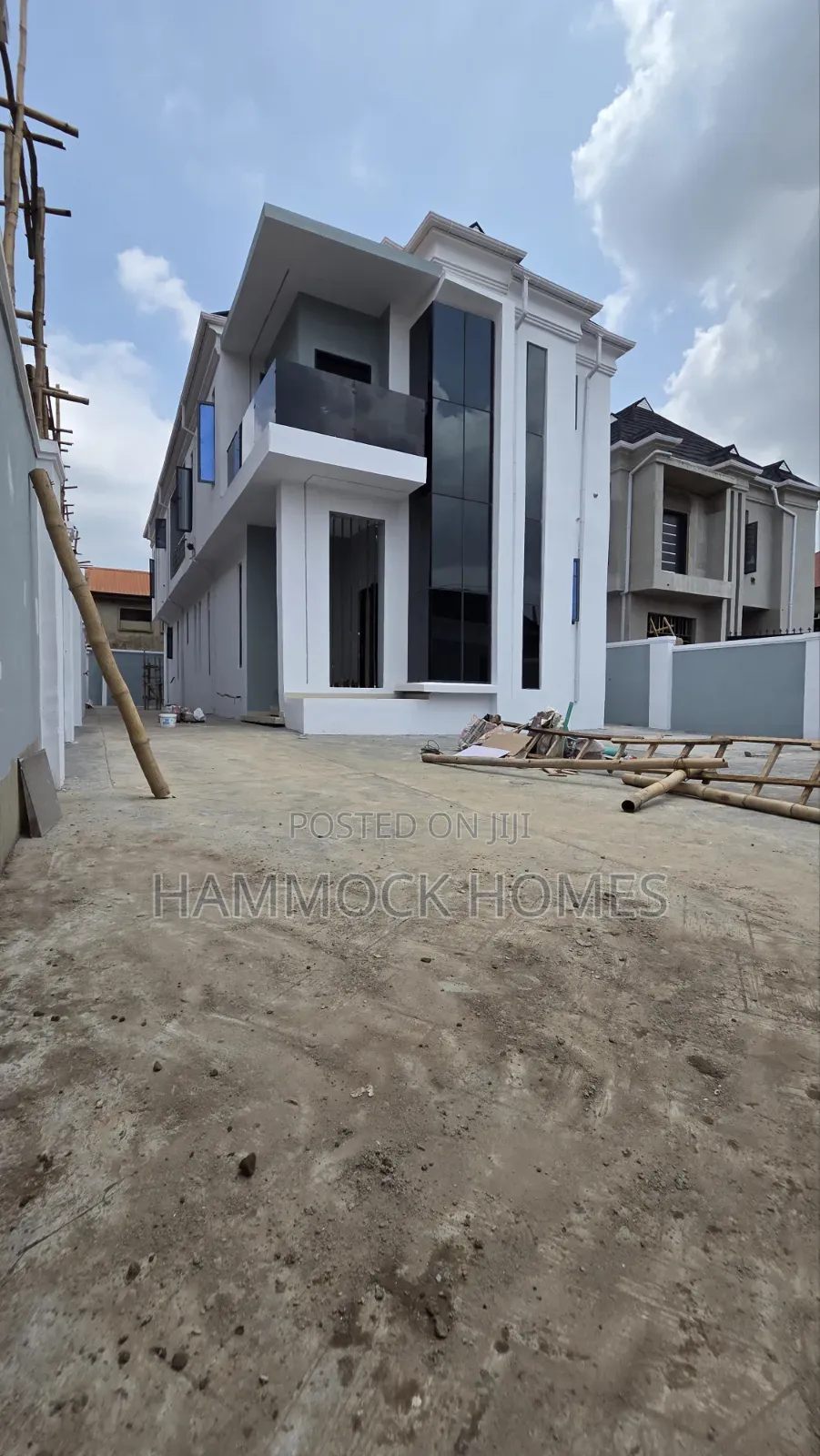 5bdrm Duplex in Okebadan Estate, Akobo for sale in Akobo