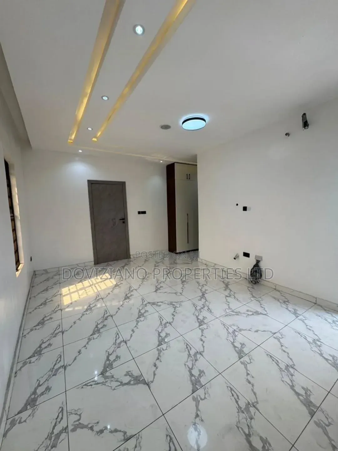 4bdrm Duplex in Lekki Phase 1 for sale in Lekki Phase 1
