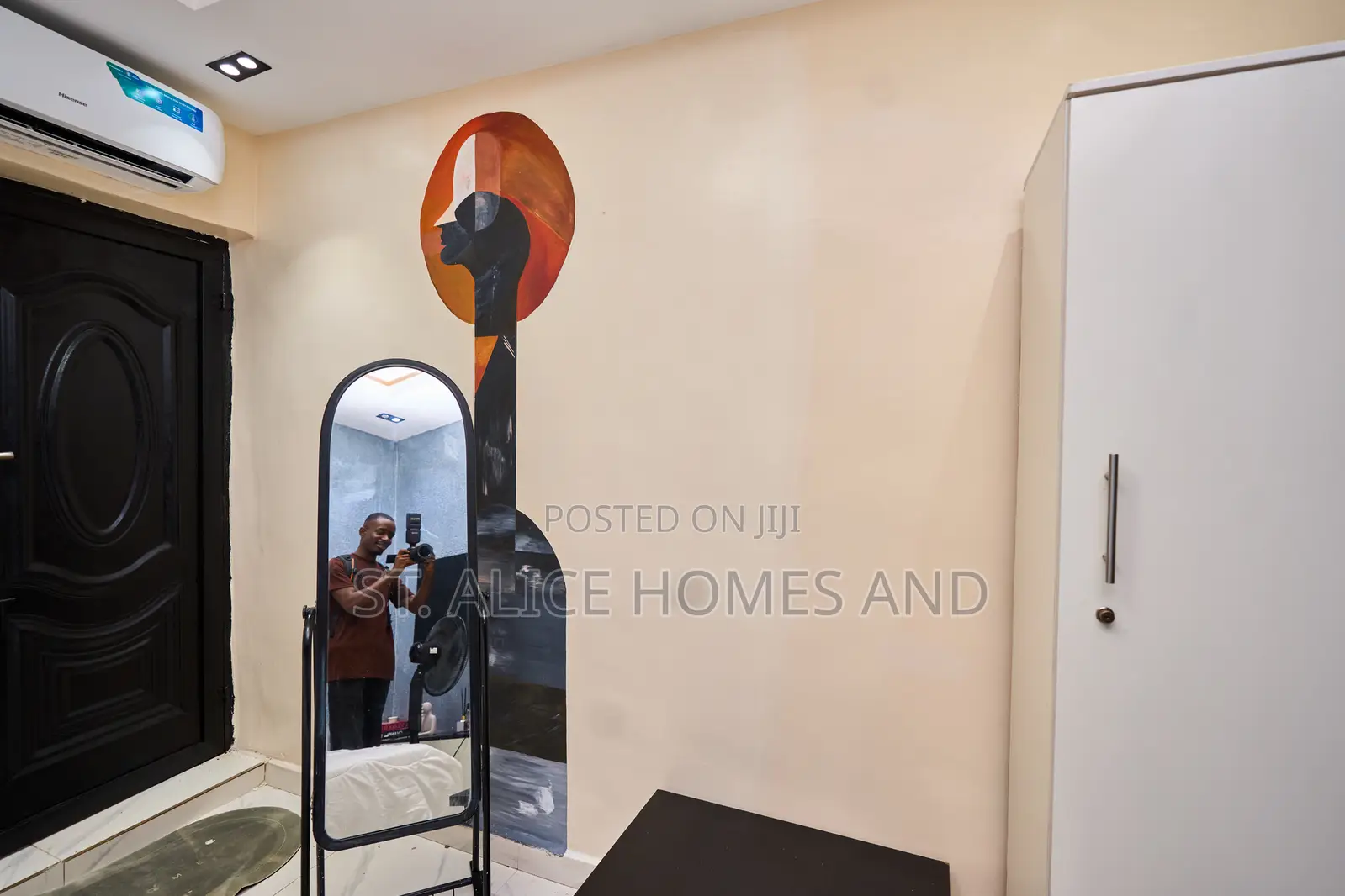 L & L Isimi Papaya Studio Apartment, Gbagada, Lagos in Pedro