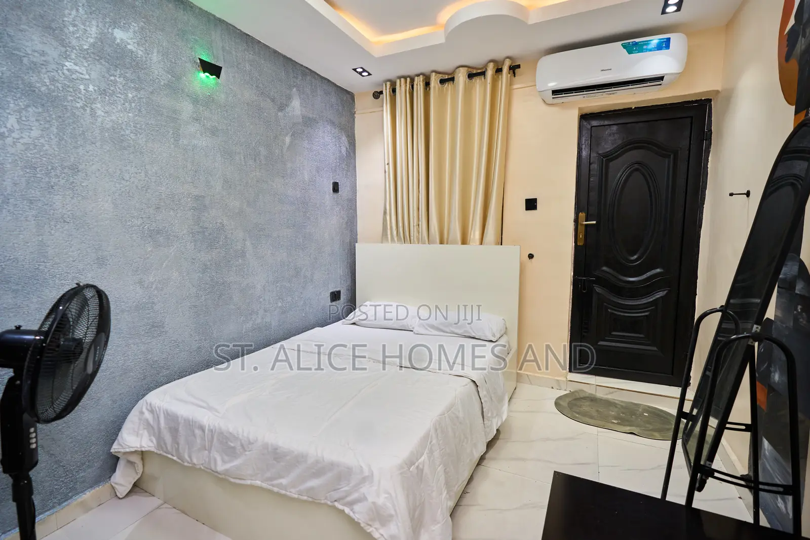 L & L Isimi Papaya Studio Apartment, Gbagada, Lagos in Pedro