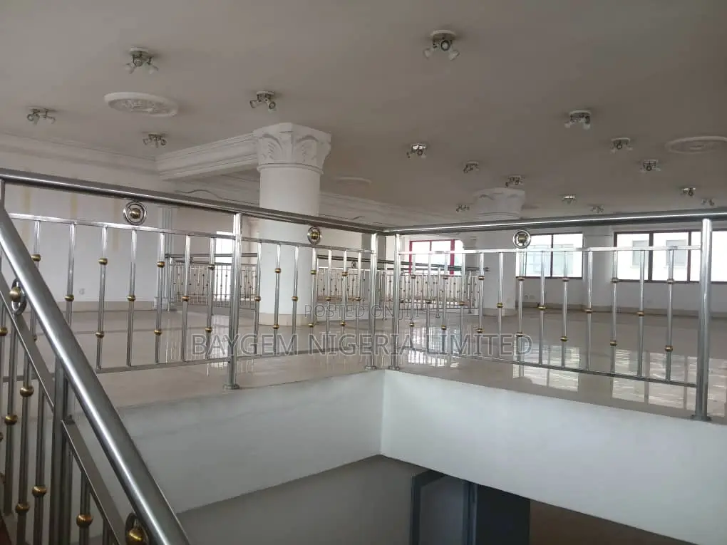 For Lease 203sqm 21sqm Office Space Available on the First Floor in Ademola Adetokunbo