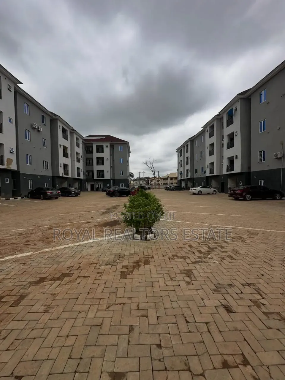 Mini Flat in Durumi for sale in Durumi