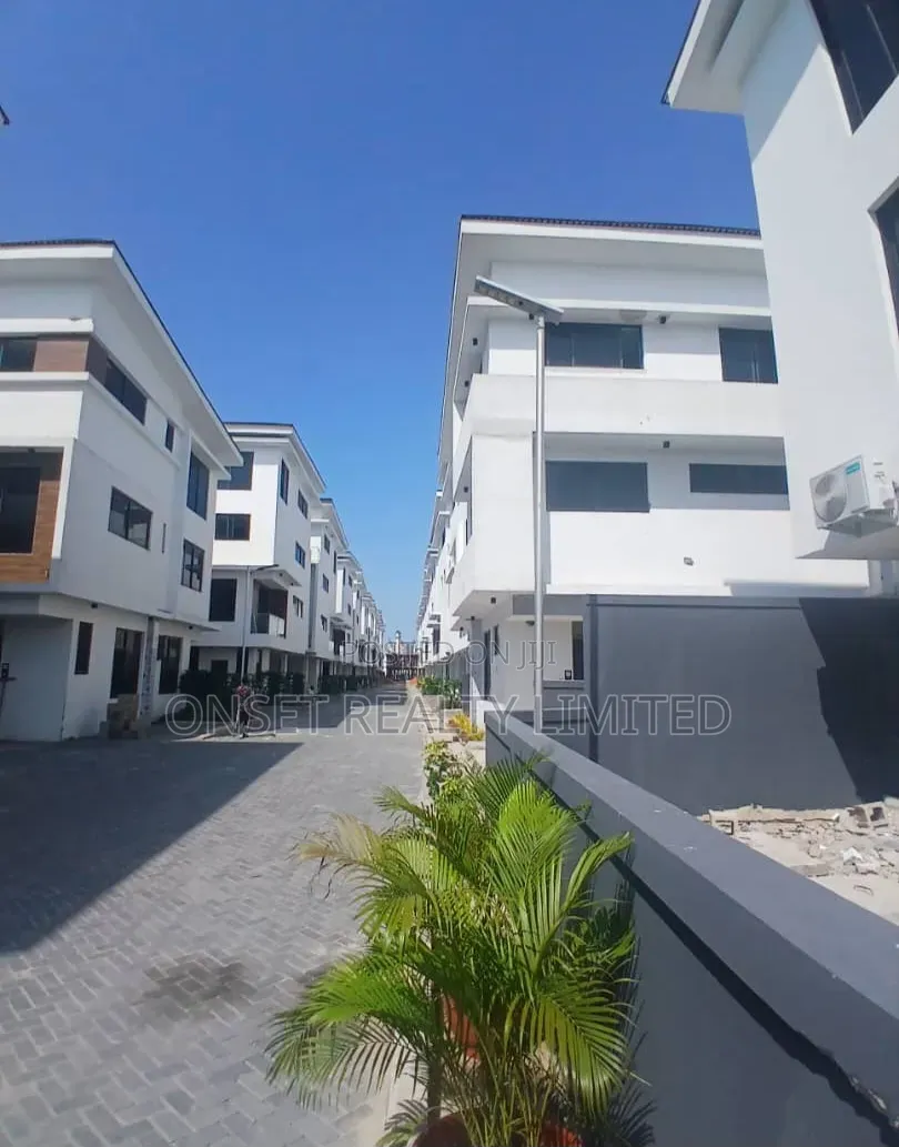 4bdrm Duplex in Awolowo Road for rent in Awolowo Road